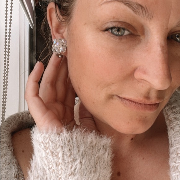 VINTAGE AB RHINESTONES CLIP BACK CLUSTER EARRINGS OLD HOLLYWOOD GLAMOUR - Picture 3 of 5